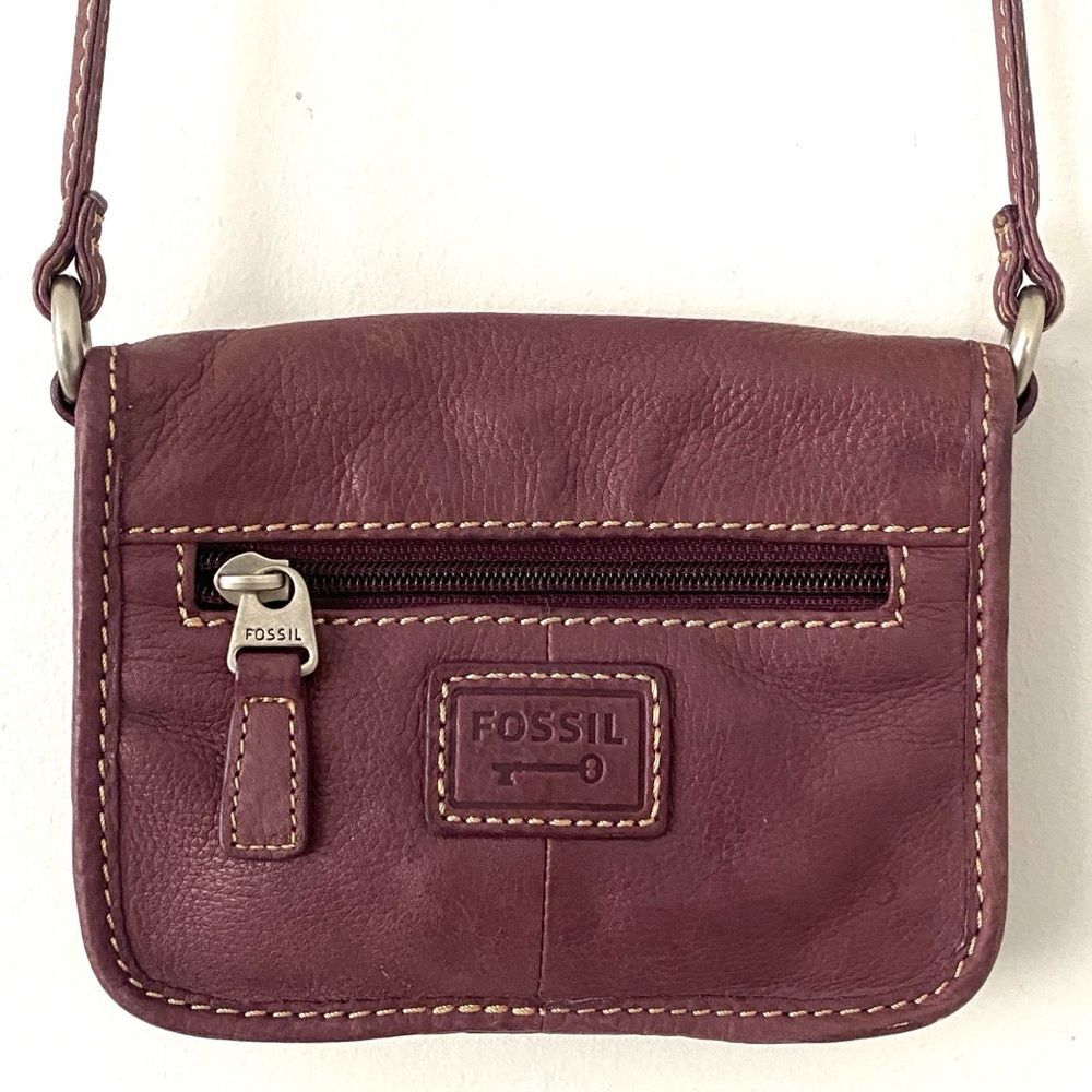 Fossil Burgundy Mauve Leather Mini Crossbody Bag Minimal Travel Light Boho